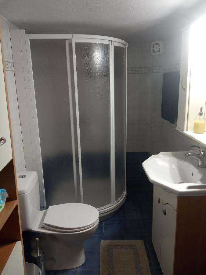 Isavrou Apartment Комотини Екстериор снимка