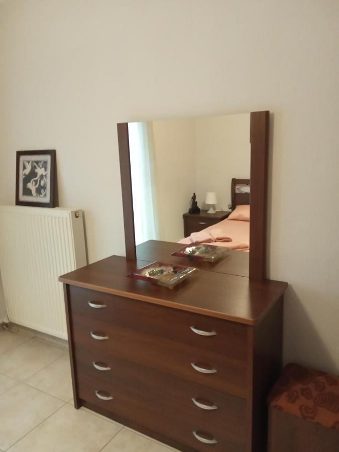 Isavrou Apartment Комотини Екстериор снимка