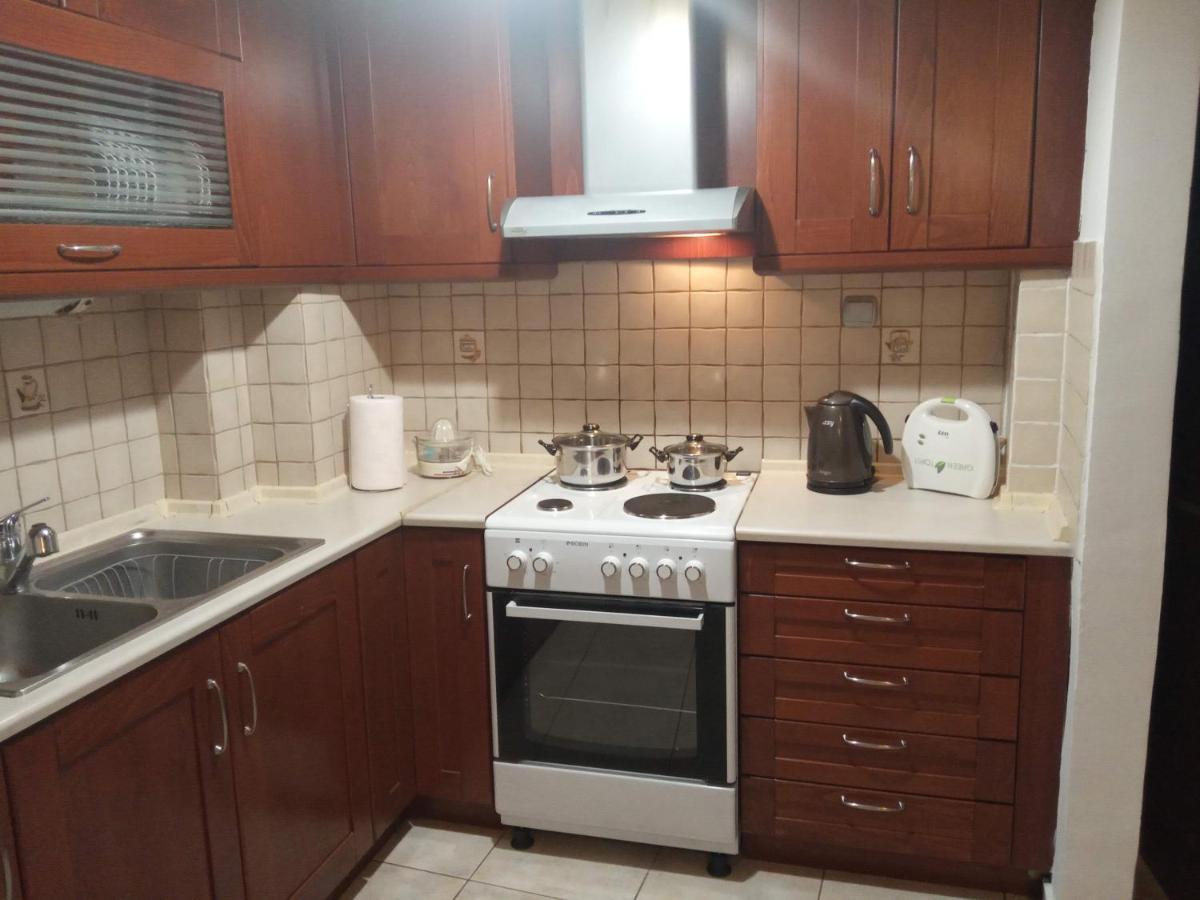 Isavrou Apartment Комотини Екстериор снимка